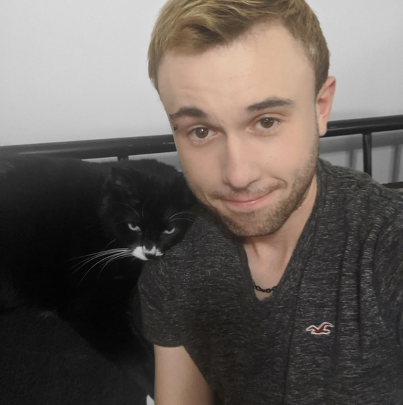 Meet your Posher, Kent - Picture 1 of 1